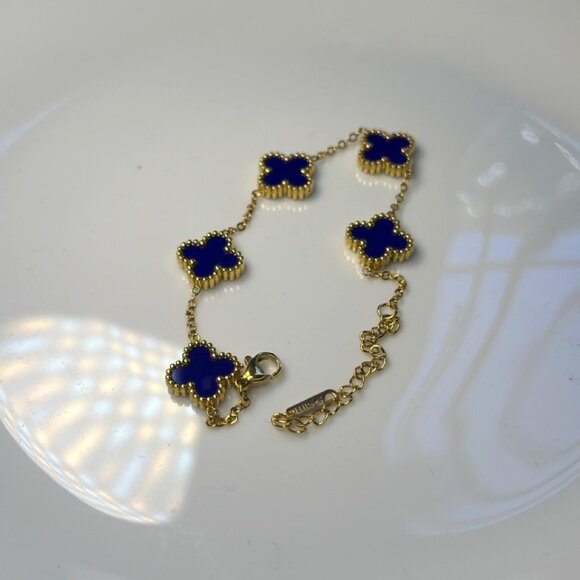 Midnight Fleur Bracelet: Adjustable Clover Charm in 14k Gold-Filled over Ss - Picture 1 of 3
